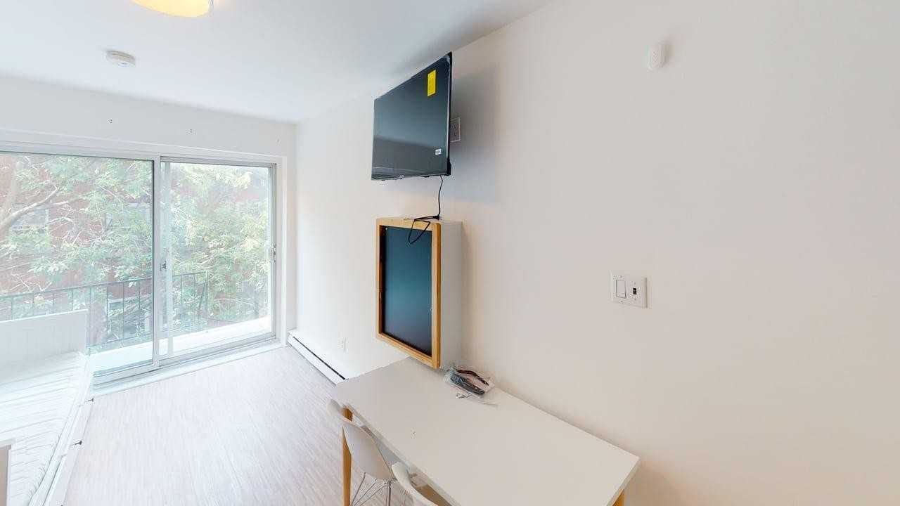 Lorne - Photo 7 of 10