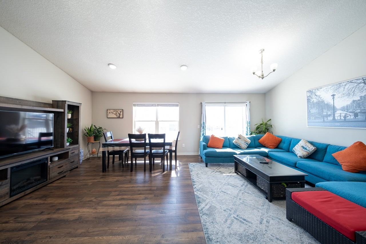 8525 Titanium Cir #1 - Photo 3 of 31