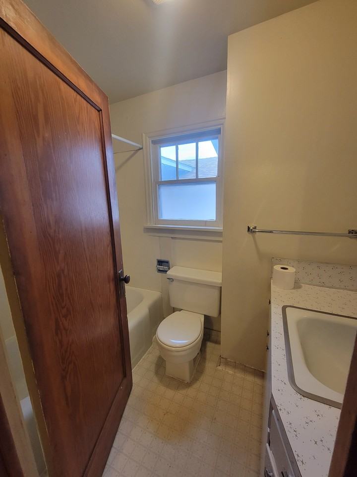 745 Edith St #1 - Photo 3 of 12