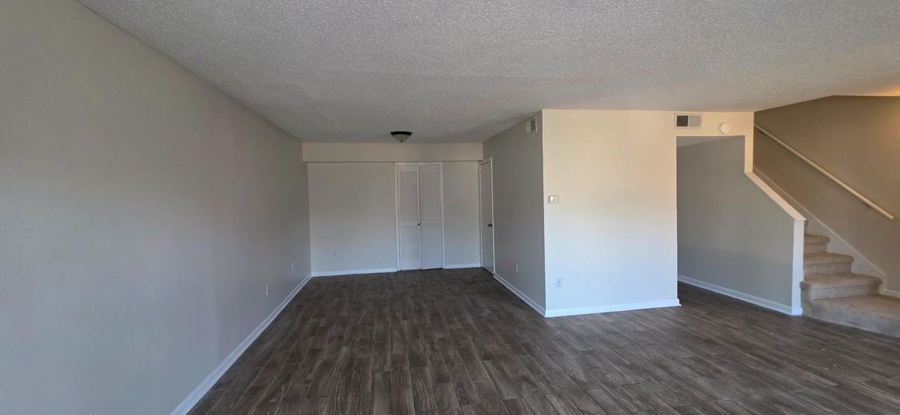 5265 Chatfield Dr - Photo 7 of 20