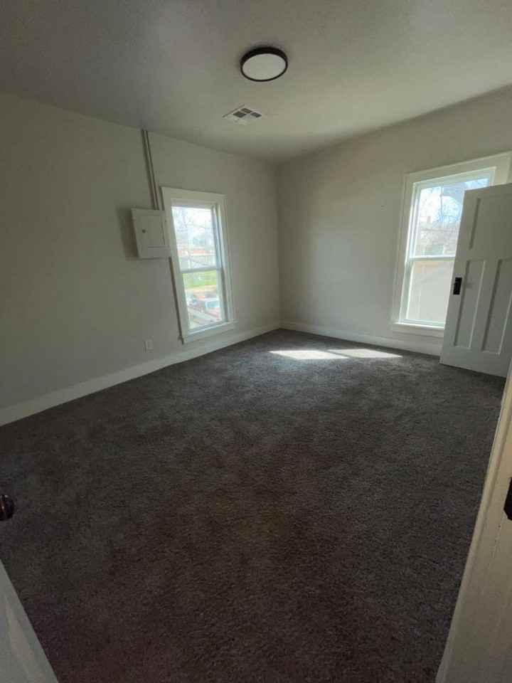 516 E. Harrison Ave - Photo 3 of 8