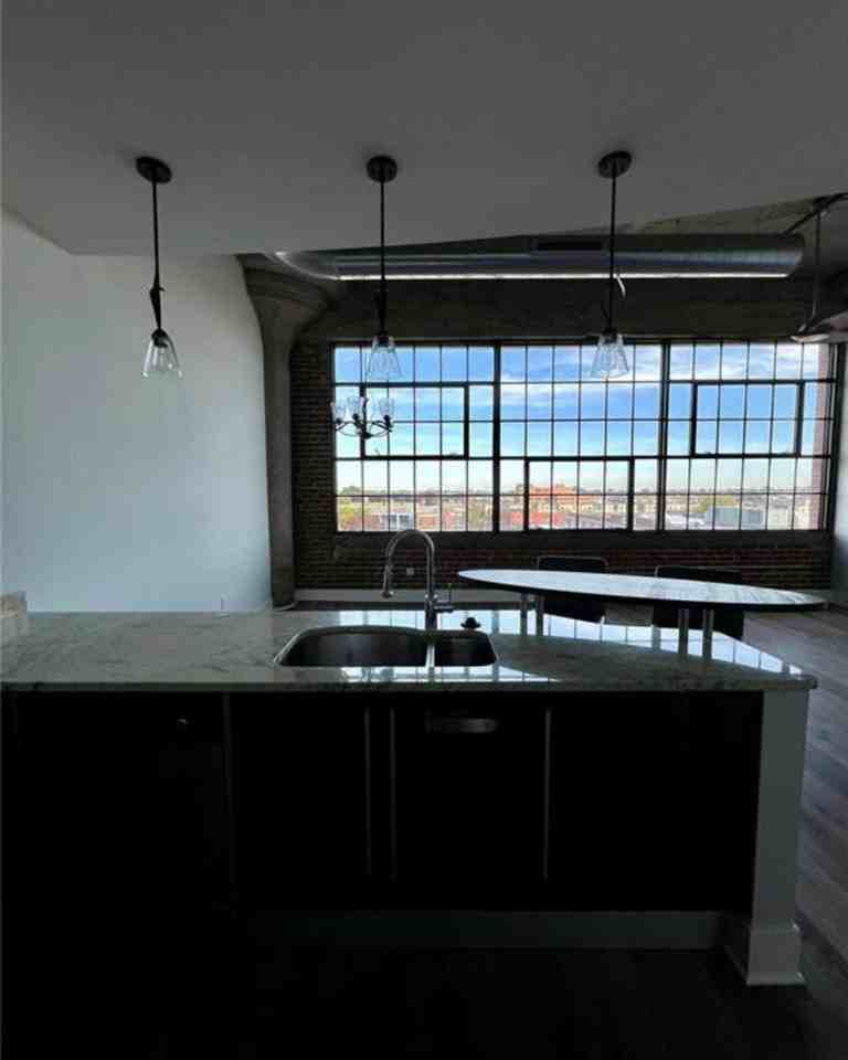 4100 Forest Park Ave - Photo 3 of 11