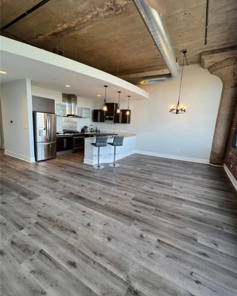 4100 Forest Park Ave - Photo 6 of 11