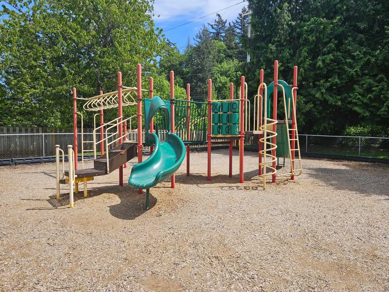 Trailside - Photo 2 of 5