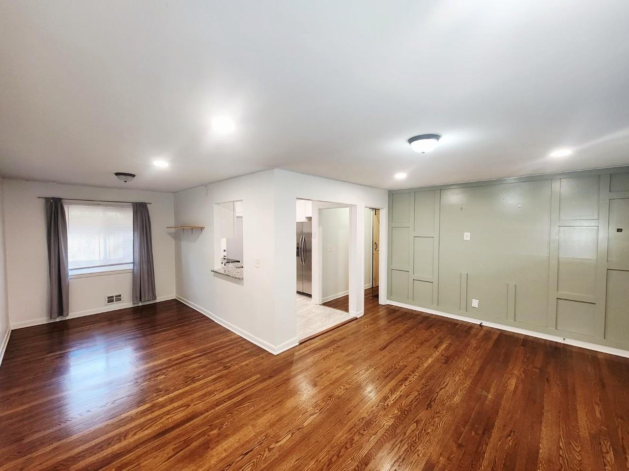 3158 Cloverhurst Dr - Photo 3 of 20