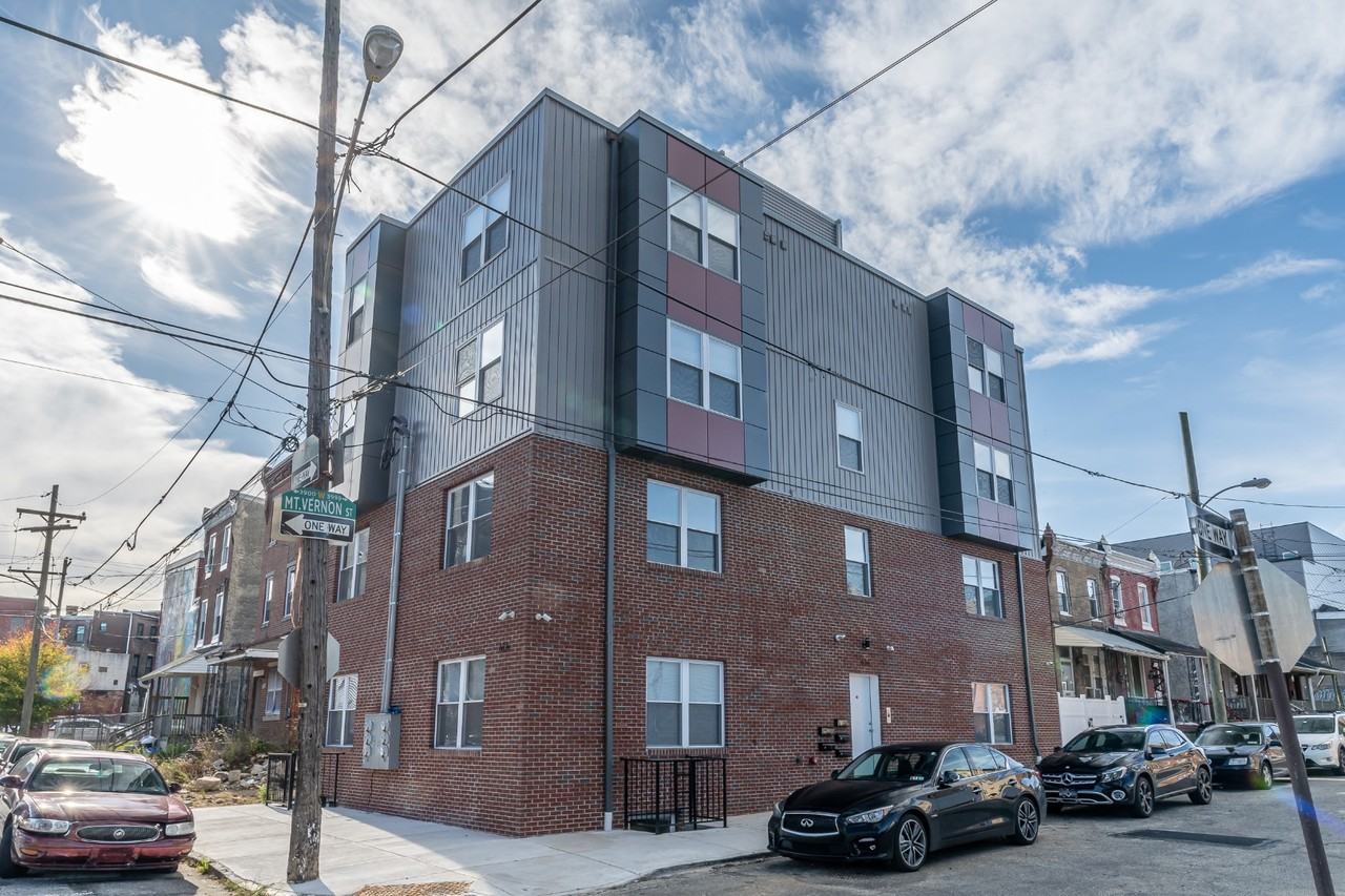 616 N Union St - Photo 3 of 4