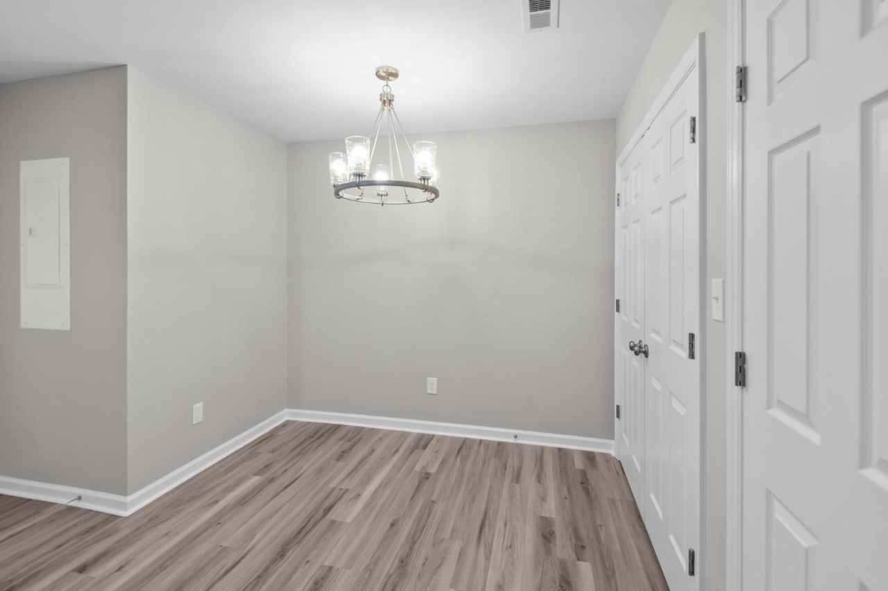 1228 Cross Creek Circle - Photo 6 of 10