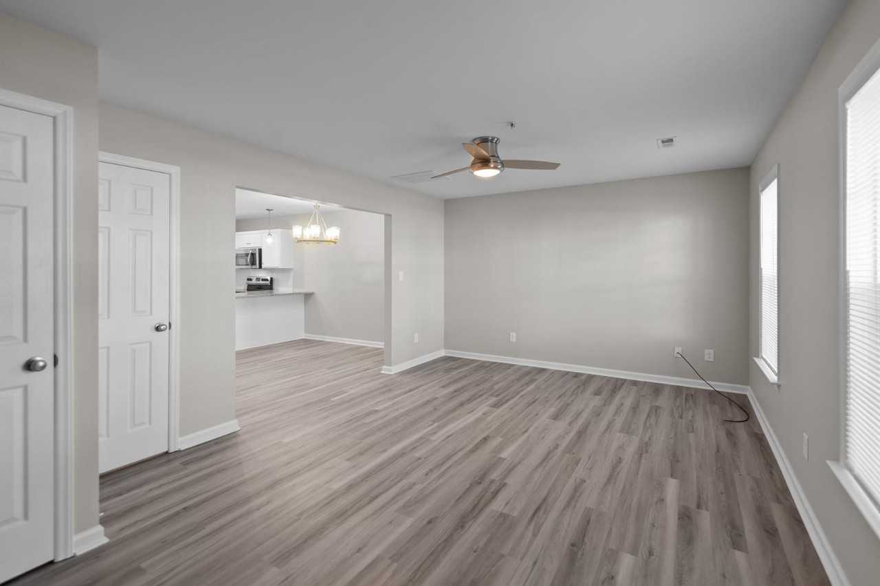 1240 Cross Creek Circle - Photo 3 of 10