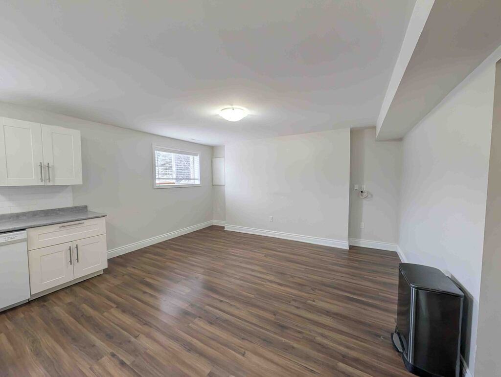 62 Adel Dr - Photo 2 of 19