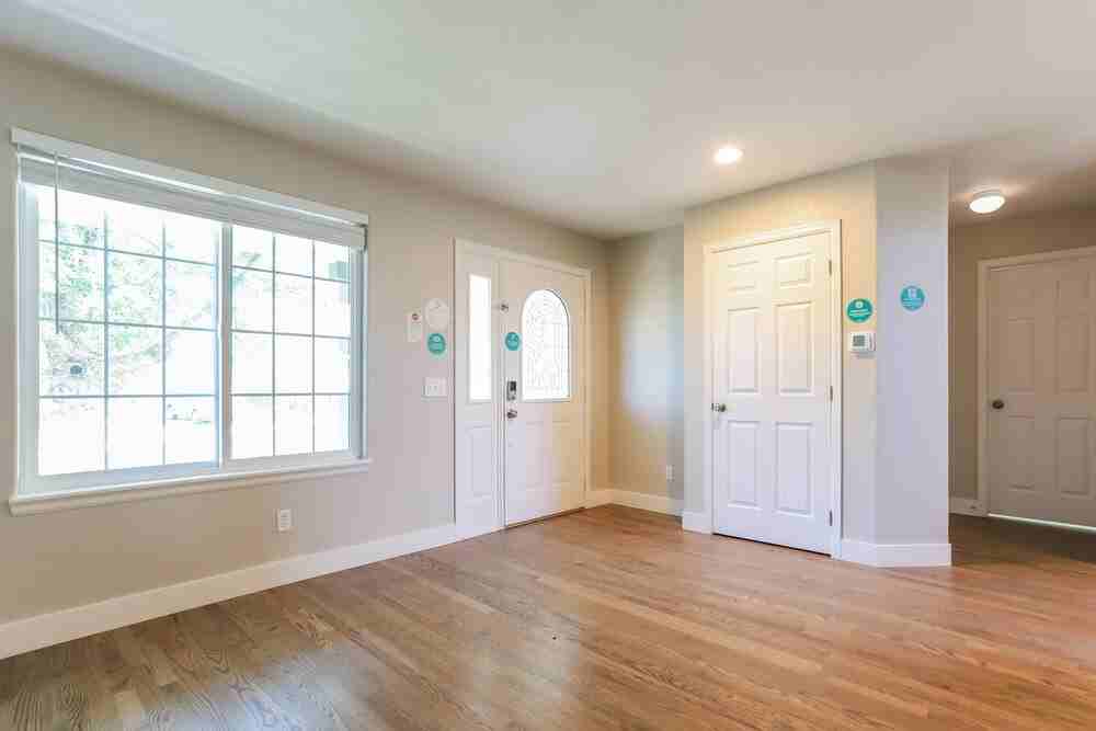 19754 New Market Ct - Photo 6 of 18