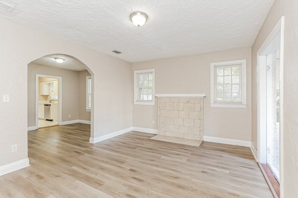 6514 N Pearl St - Photo 5 of 16