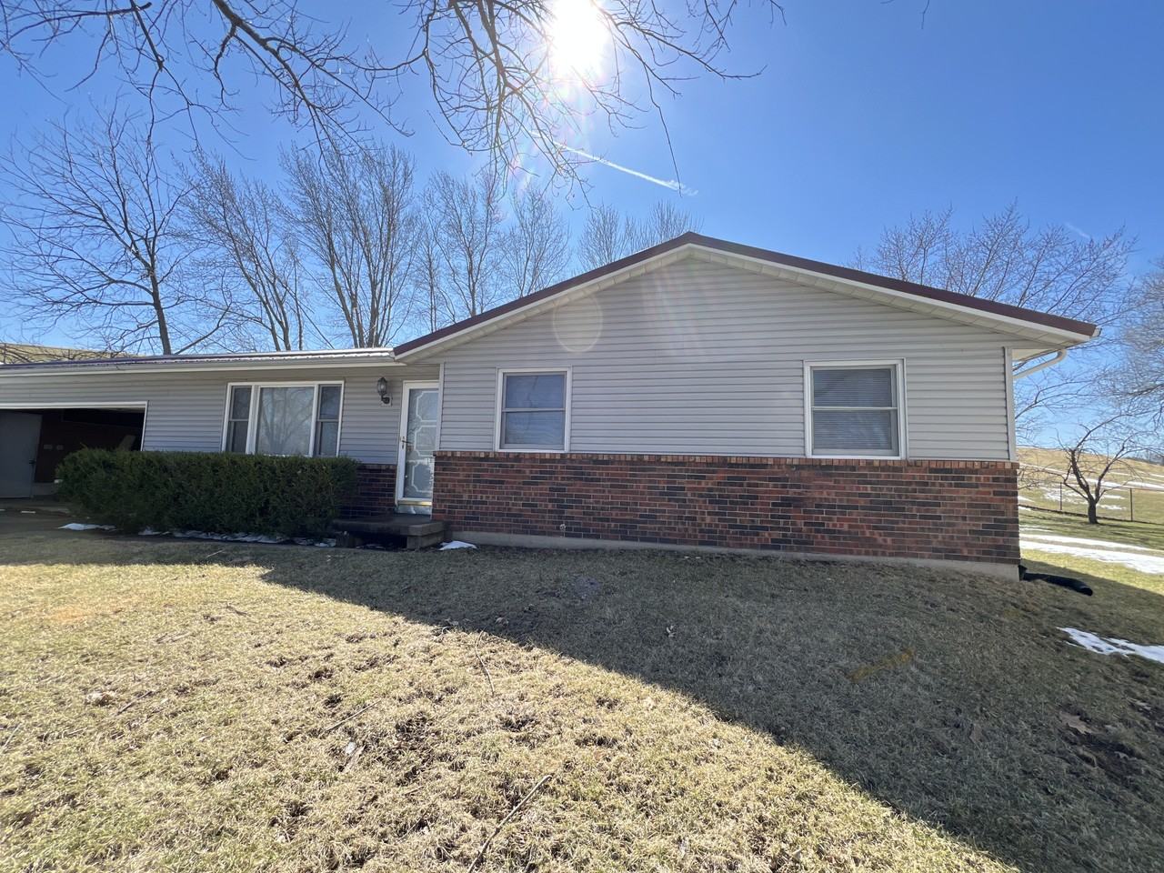 3690 Keystone Dr #1 - Photo 4 of 28