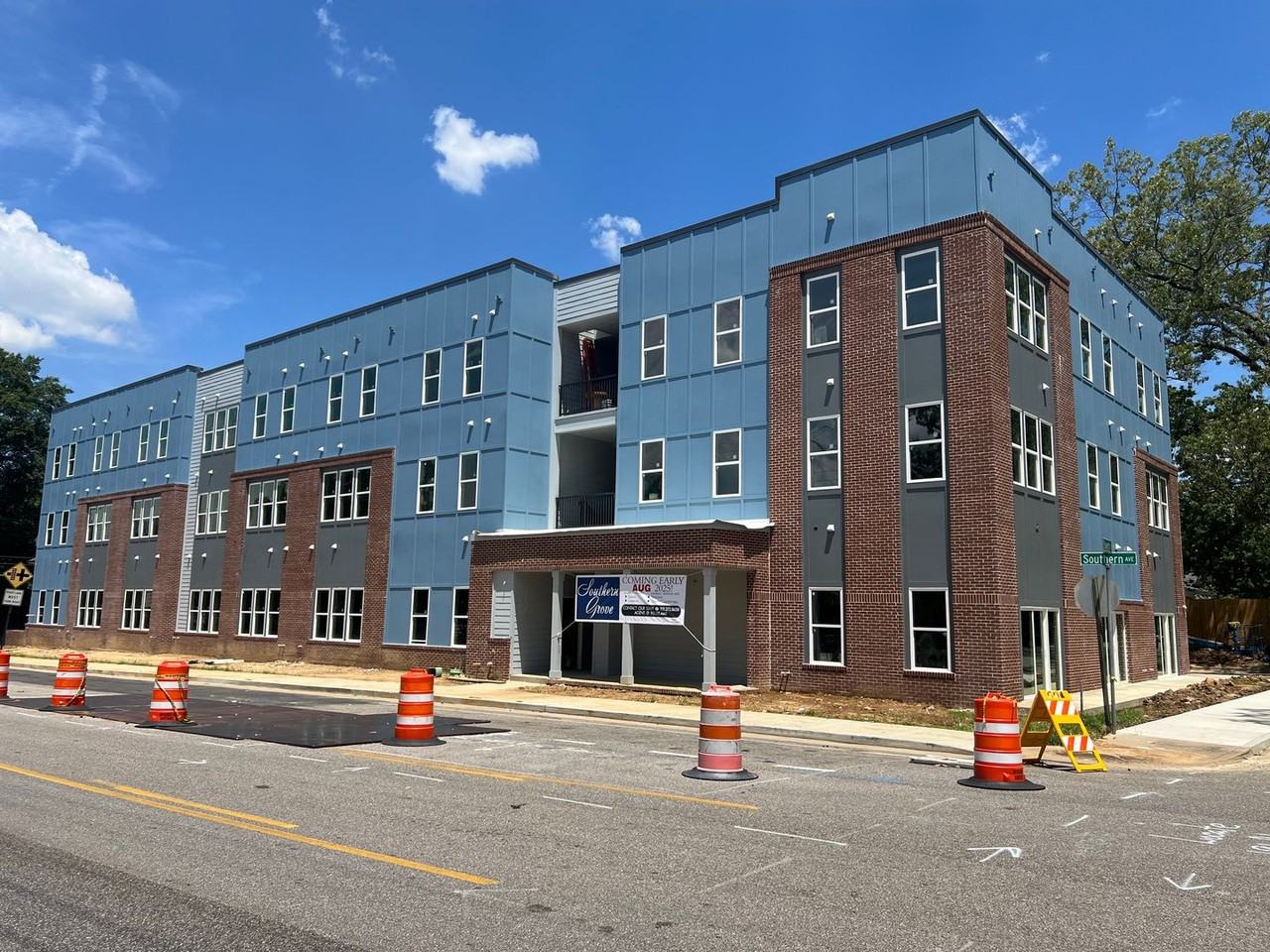 Southern Grove Apartments - Photo 6 of 17