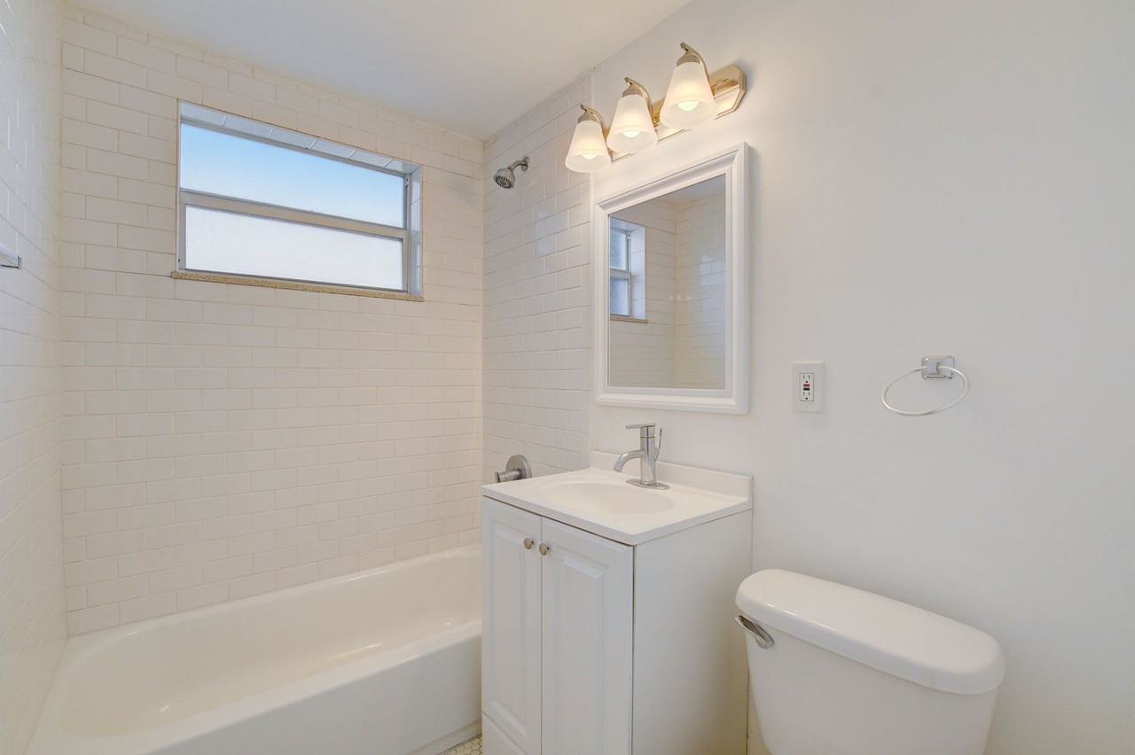 The Boutique Apartments - Photo 4 of 10