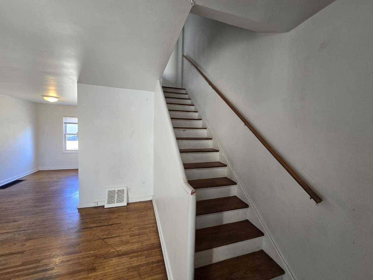 235 Madison St #1 - Photo 5 of 17