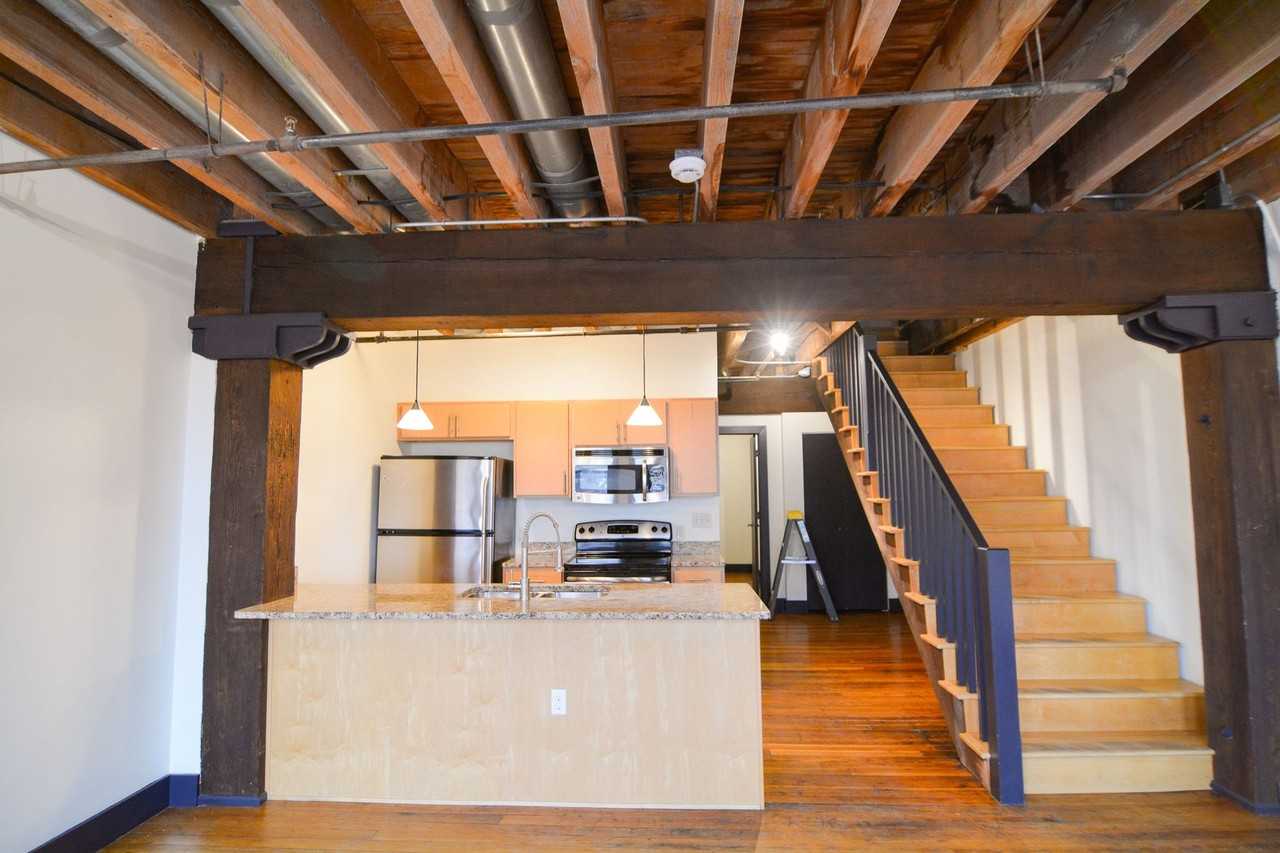 Bloc 12 Apartments - Photo 3 of 12