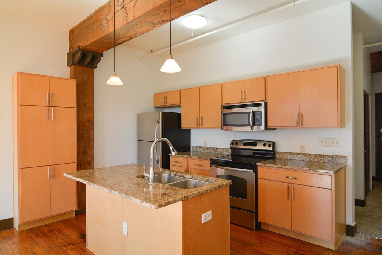 Bloc 12 Apartments - Photo 4 of 12