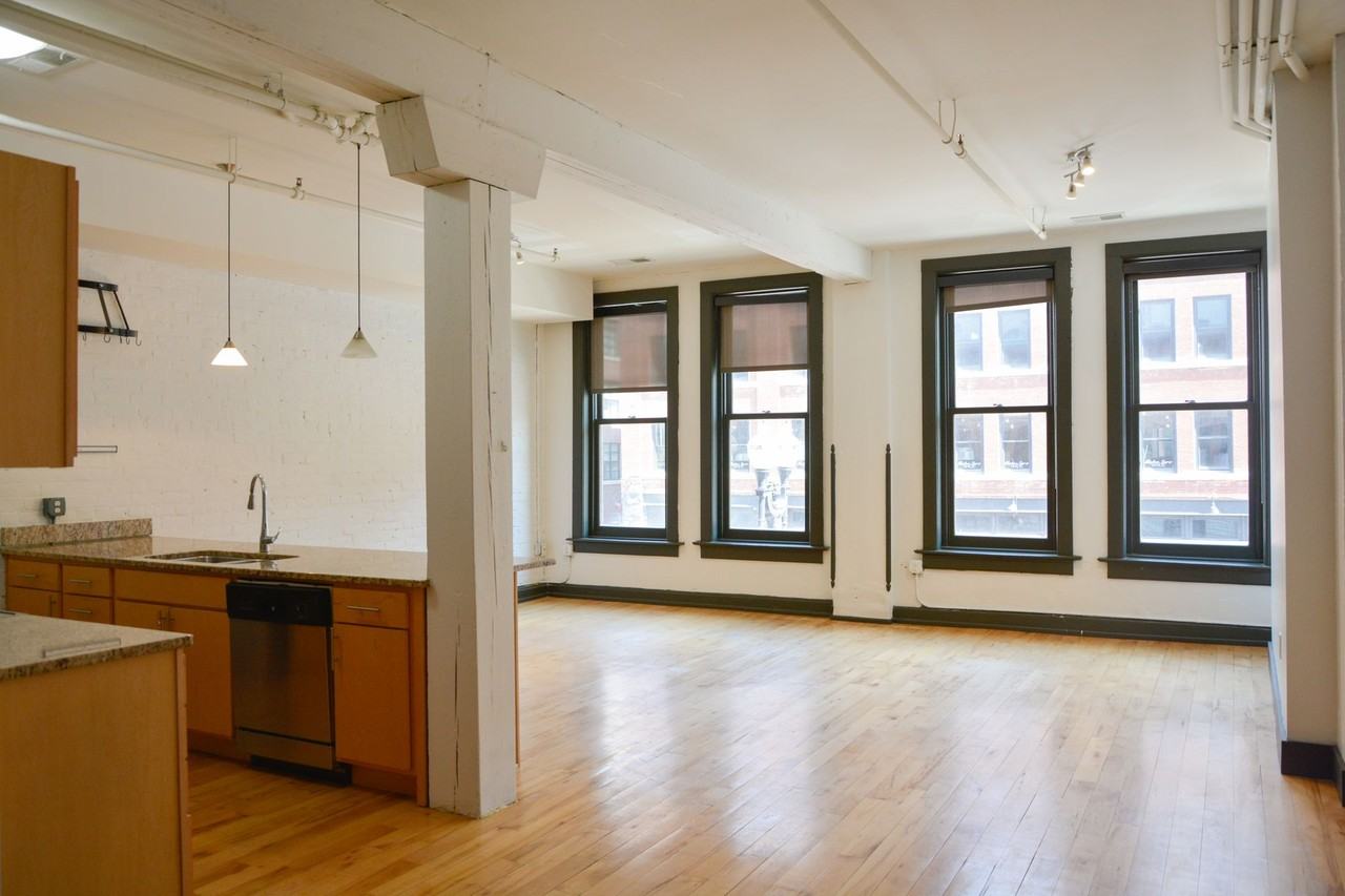 Bloc 12 Apartments - Photo 5 of 12