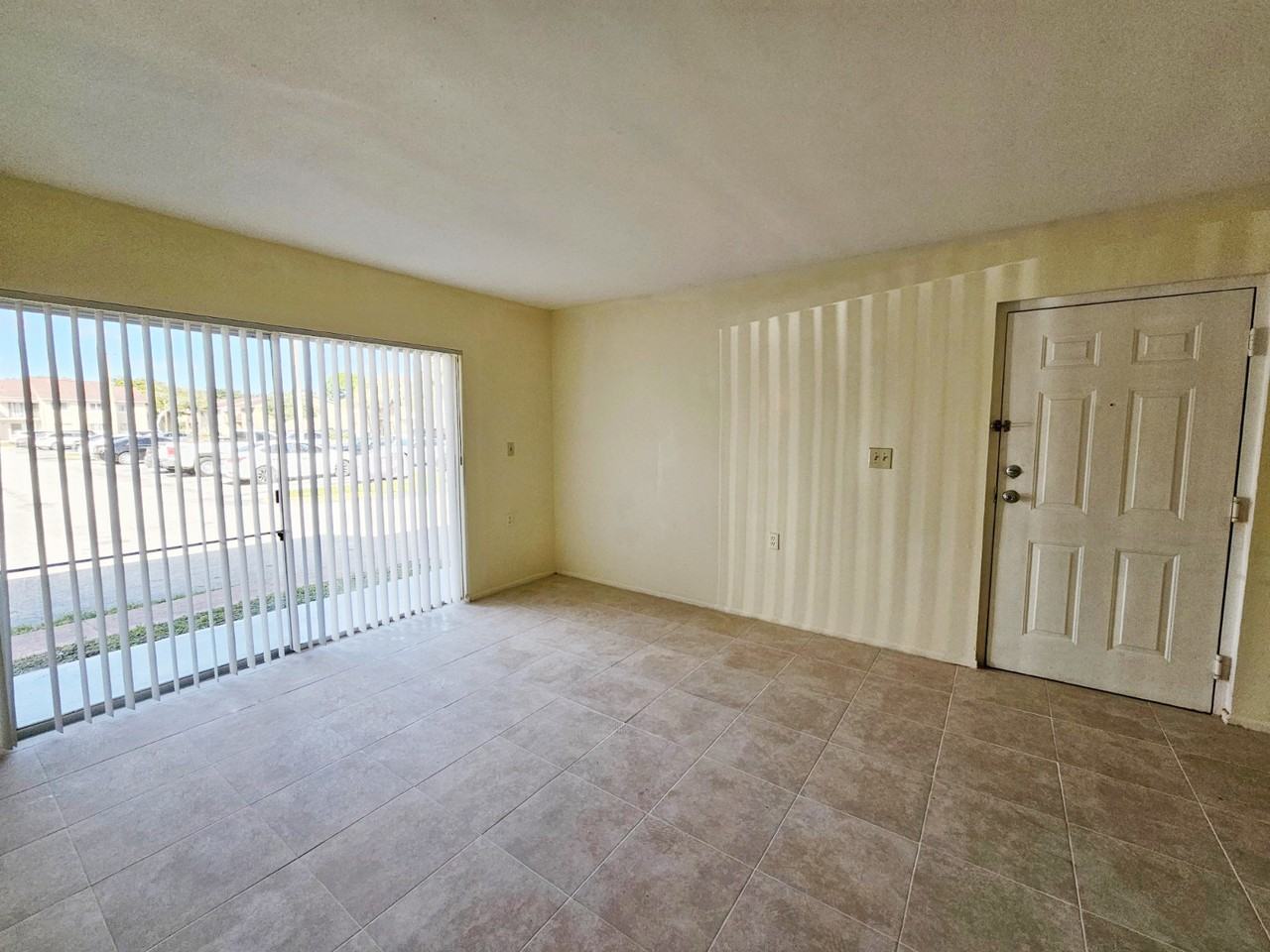 1153 Lake Victoria Dr #D