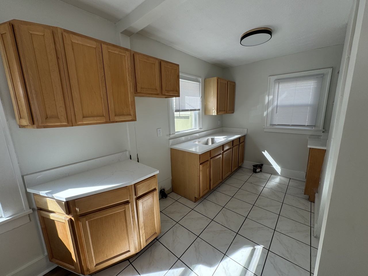 609 Harwood Ct #1 - Photo 4 of 8