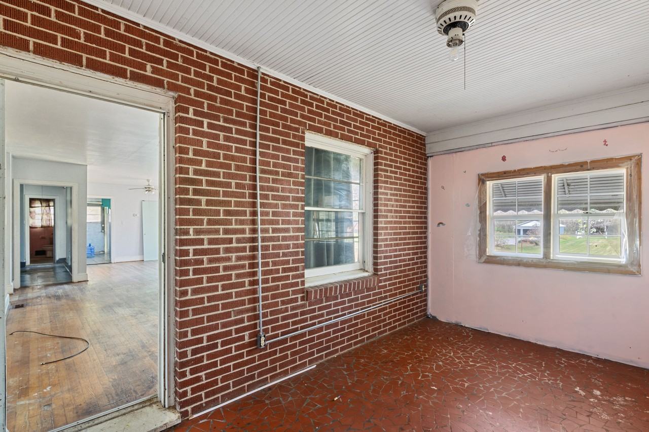 224 North Carolina 561 E #1 - Photo 4 of 20