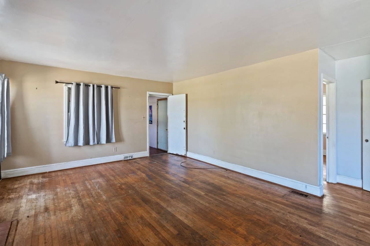 224 North Carolina 561 E #1 - Photo 5 of 20