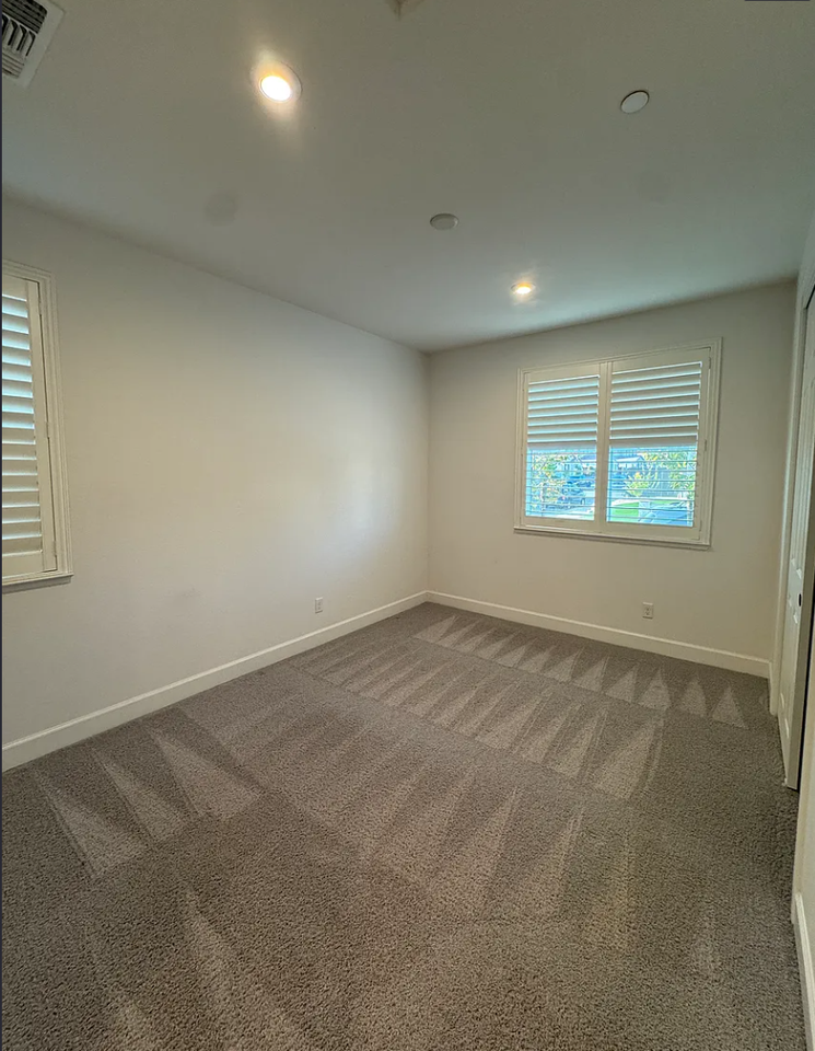 4613 S Hills Dr #1 - Photo 6 of 49