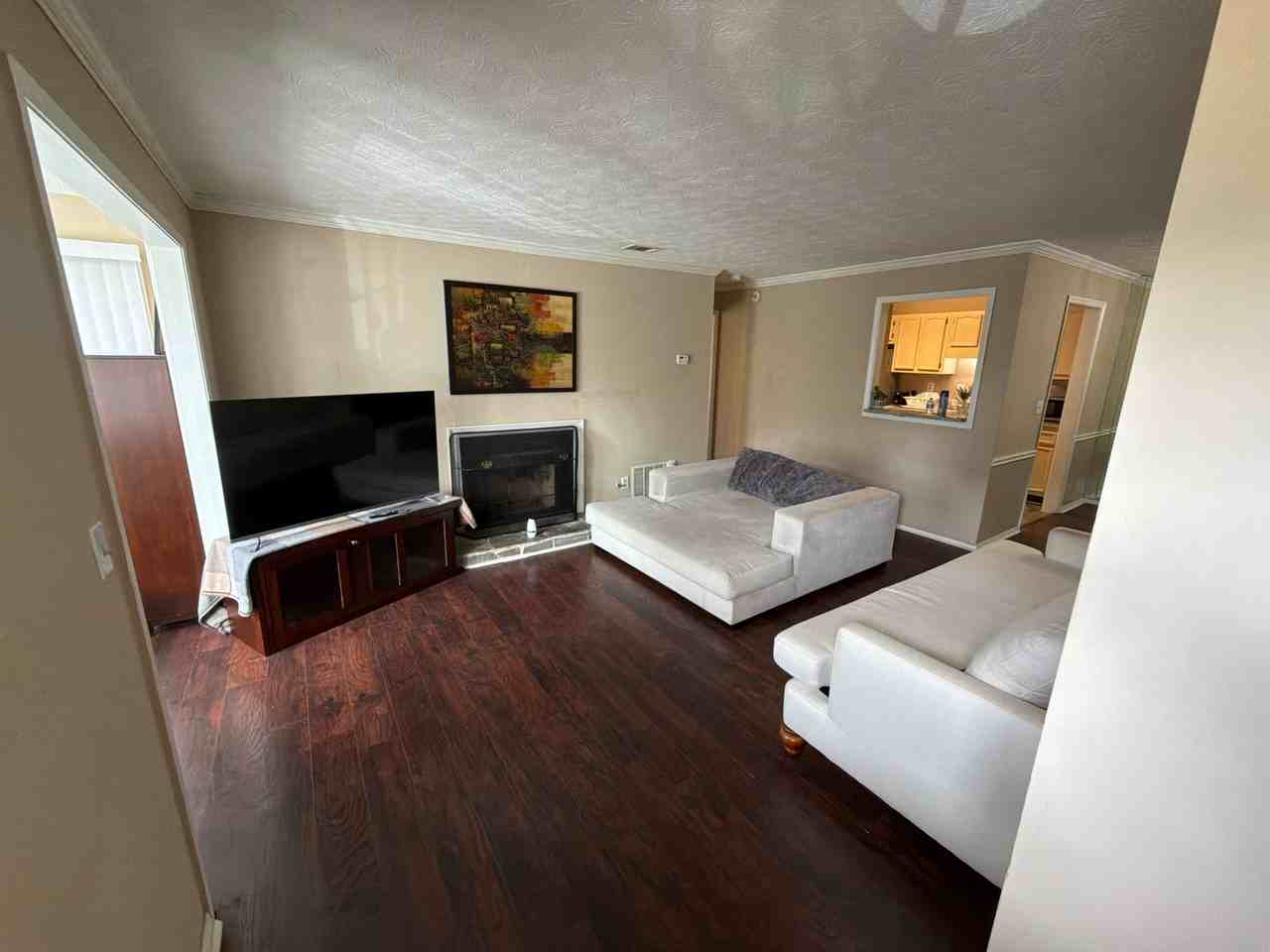 1386 Brockett Pl - Photo 3 of 29