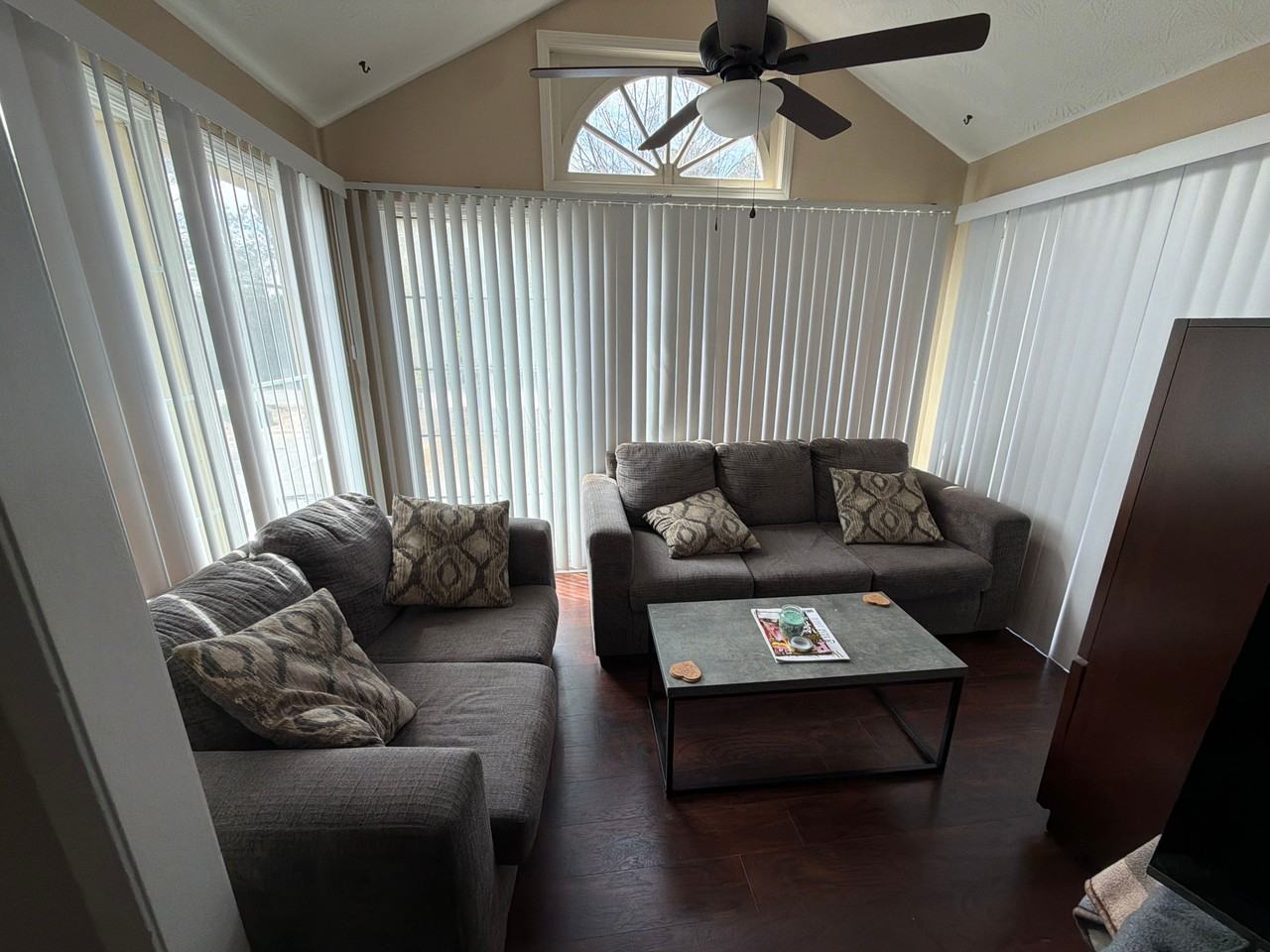 1386 Brockett Pl - Photo 5 of 29