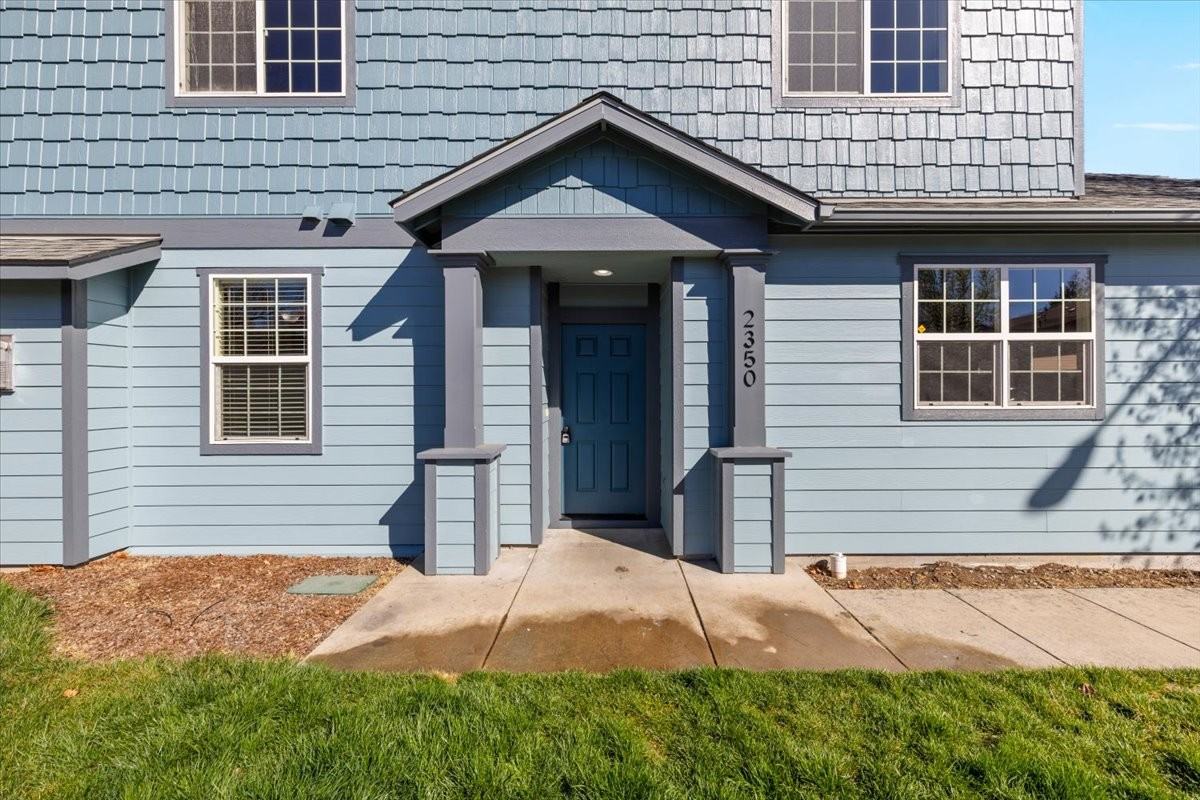 2350 Finch Ln #1 - Photo 4 of 25