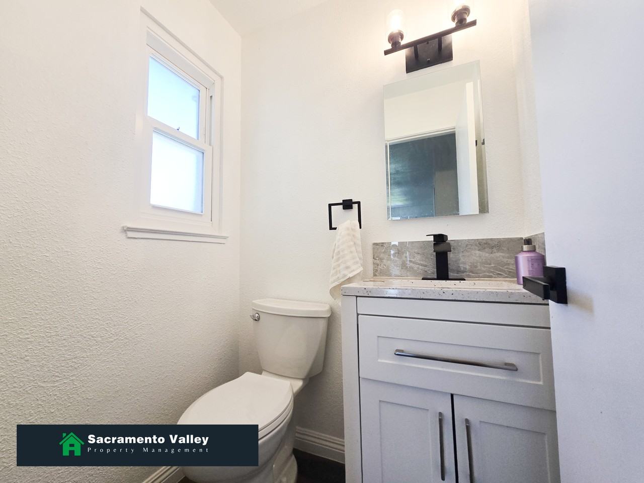 7625 Lytle St #1 - Photo 7 of 24