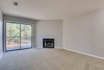 2449 Jennings Rd Apt D #2449D - Photo 4 of 22