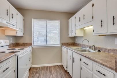 2449 Jennings Rd Apt D #2449D - Photo 7 of 22