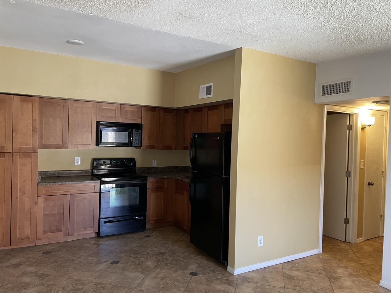 6749 W Myrtle Ave #1 - Photo 2 of 8