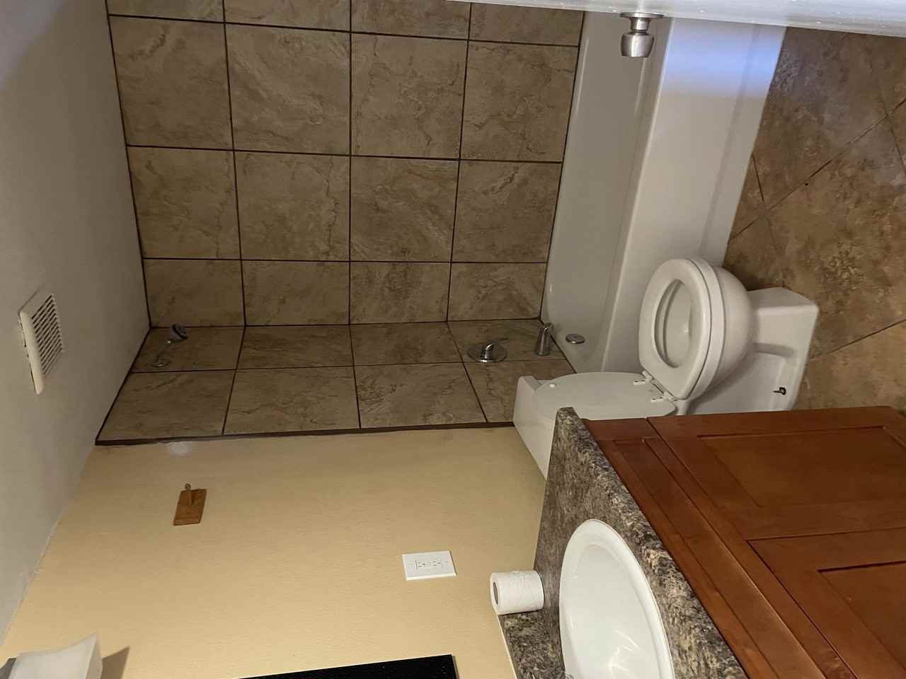 6749 W Myrtle Ave #1 - Photo 5 of 8