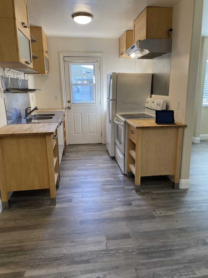 2607 Anchor Ave #2607 - Photo 5 of 9