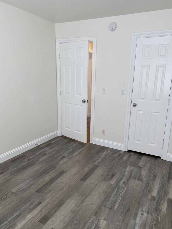 2607 Anchor Ave #2607 - Photo 7 of 9
