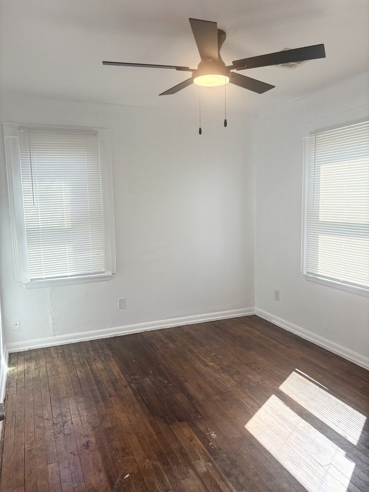 3049 Ne 15th St #1 - Photo 7 of 24