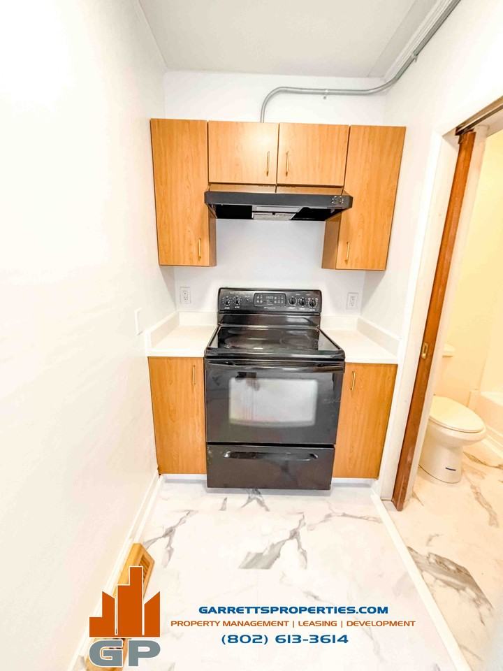 43 Middle St #A - Photo 4 of 12