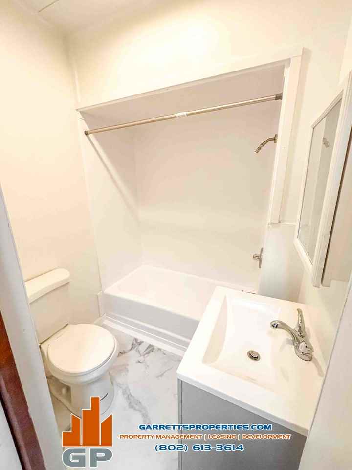 43 Middle St #A - Photo 5 of 12