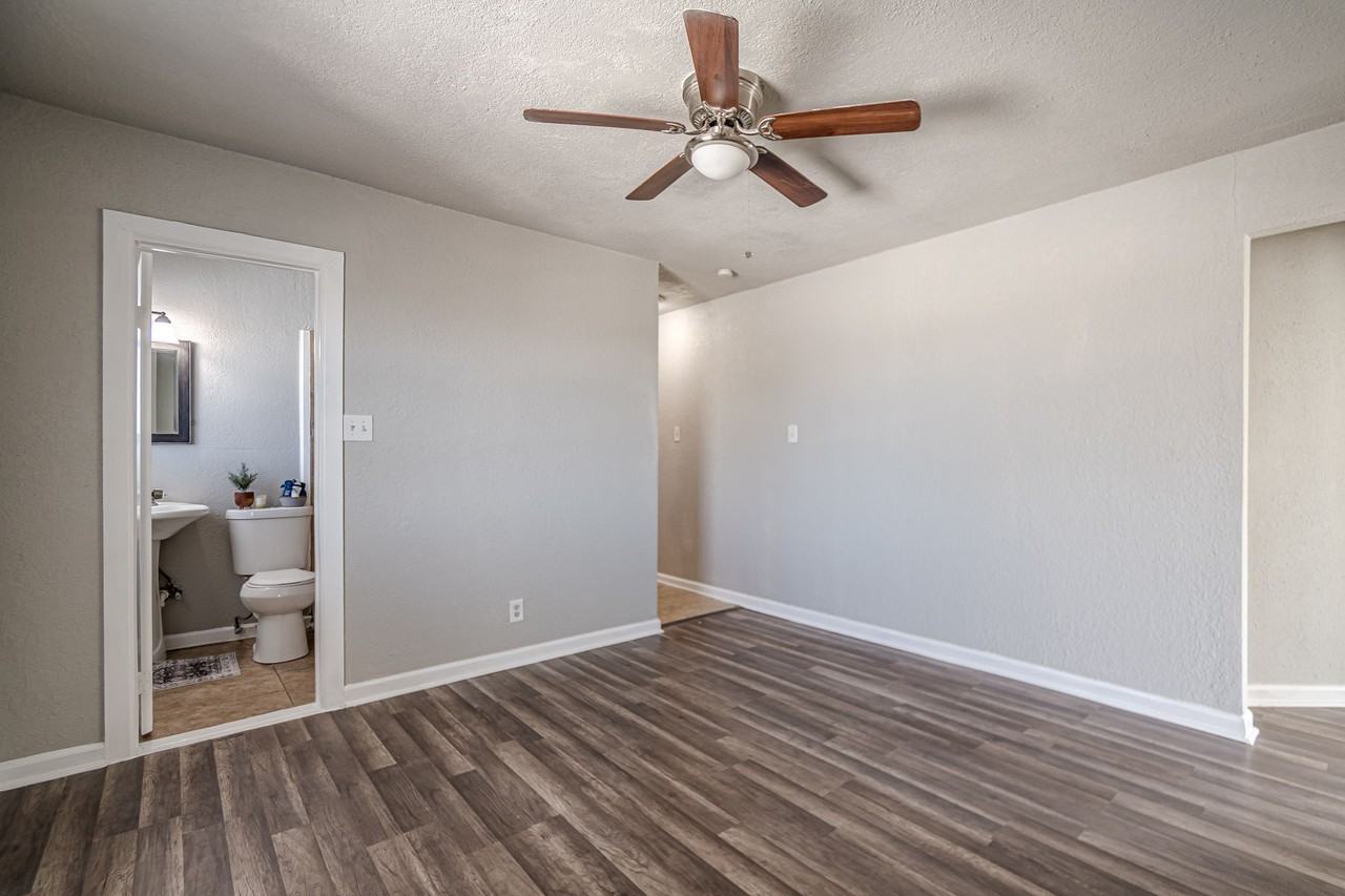 2323 Arbor Pl #2 - Photo 7 of 28
