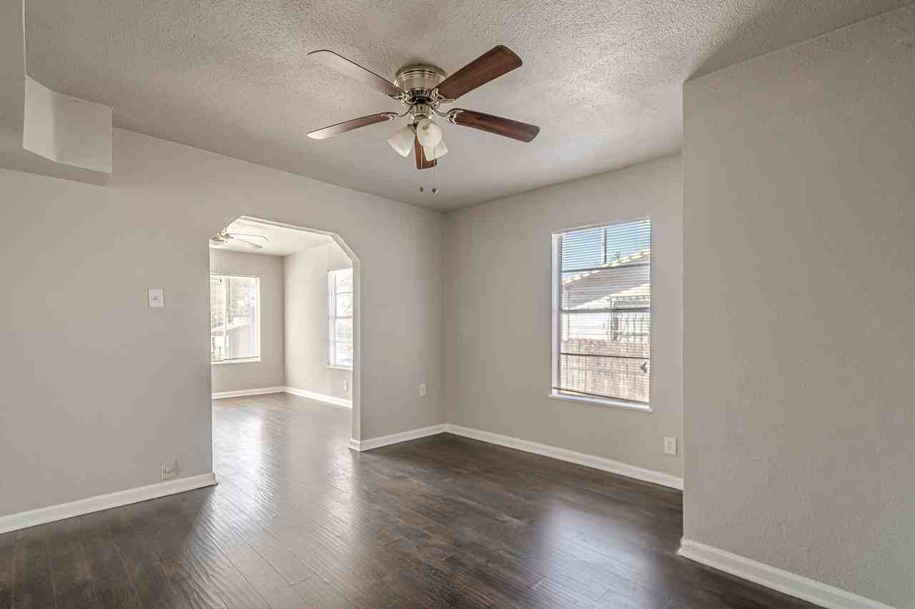 2323 Arbor Pl #3 - Photo 3 of 30