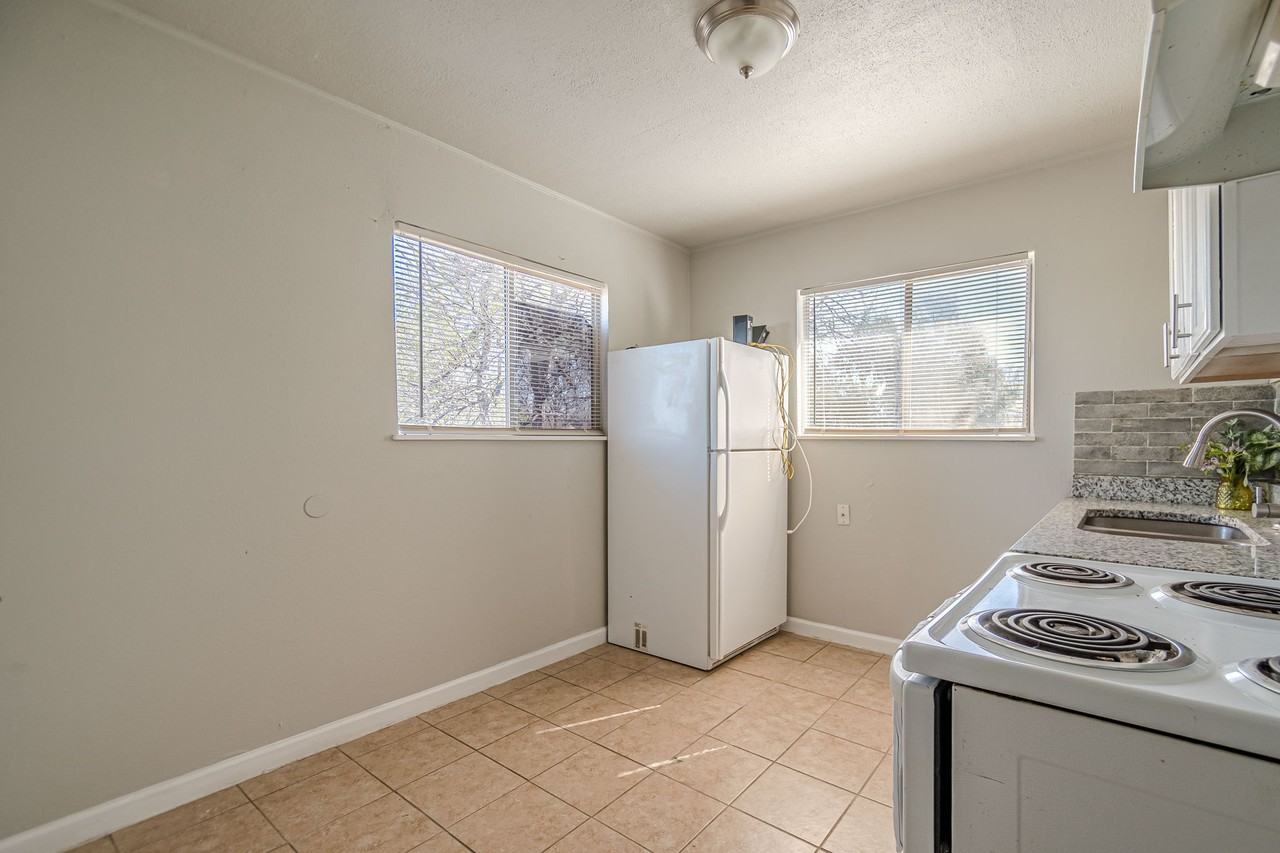 2323 Arbor Pl #1 - Photo 6 of 18