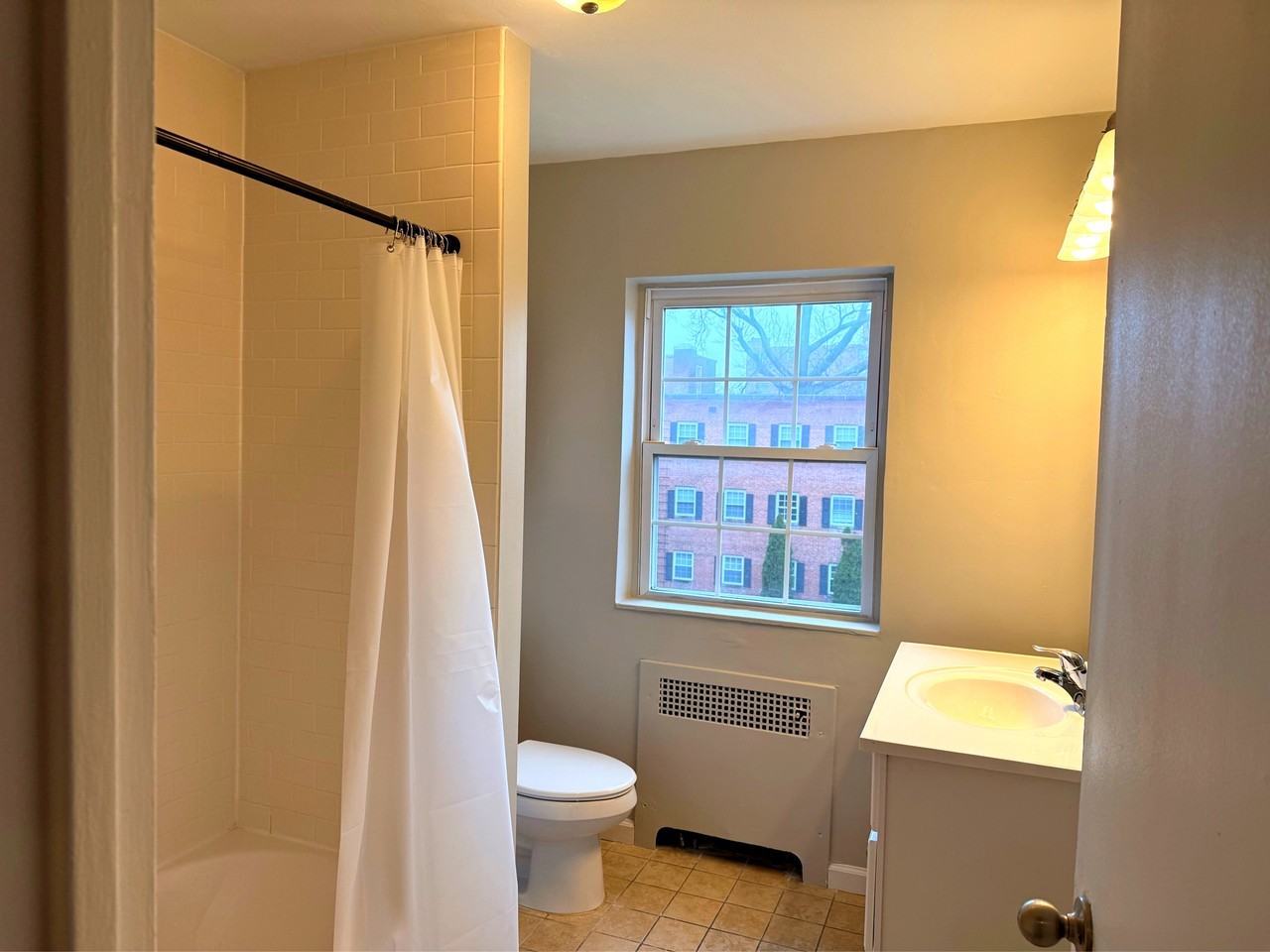 41 Niles St - Photo 3 of 10