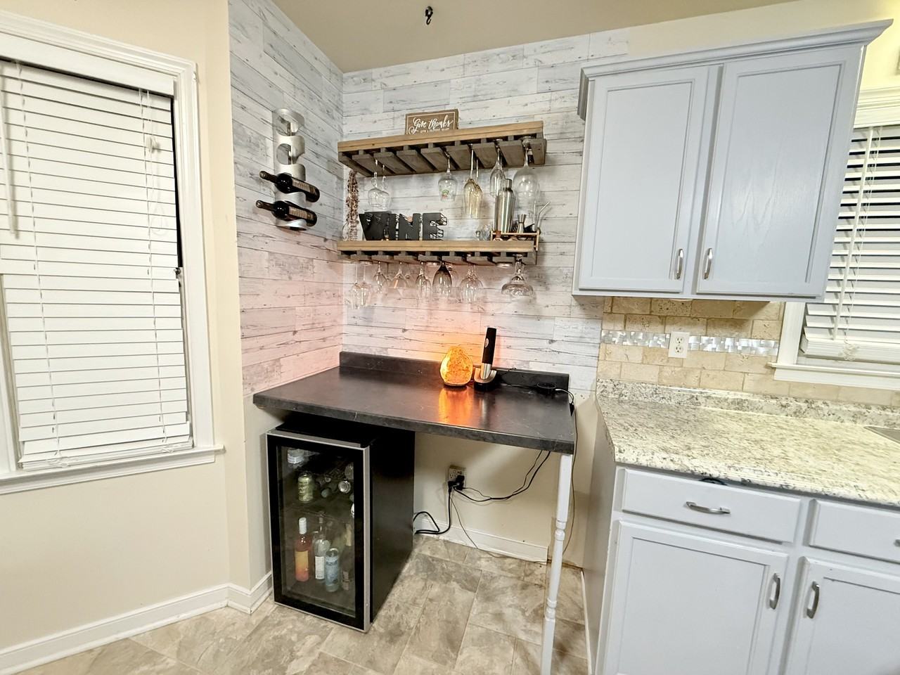 2812 Providence Creek Rd #1 - Photo 7 of 17