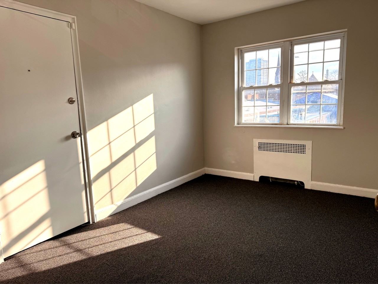 41 Niles St - Photo 3 of 7