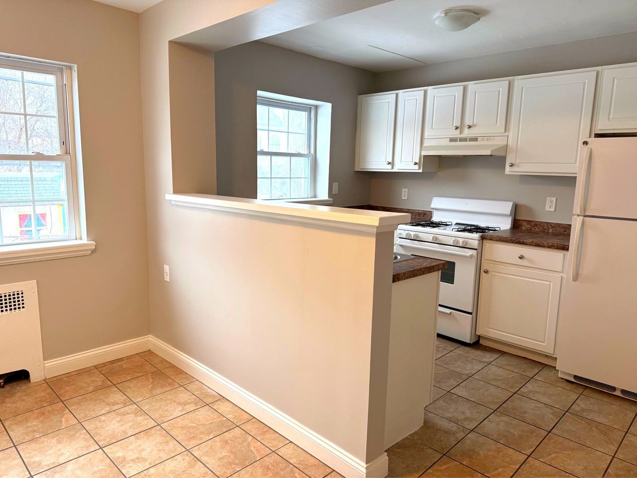 41 Niles St - Photo 2 of 6