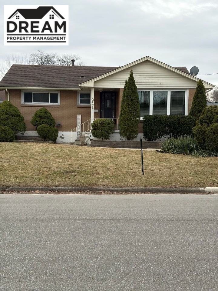 941 Hickory Ave #1 - Photo 2 of 9