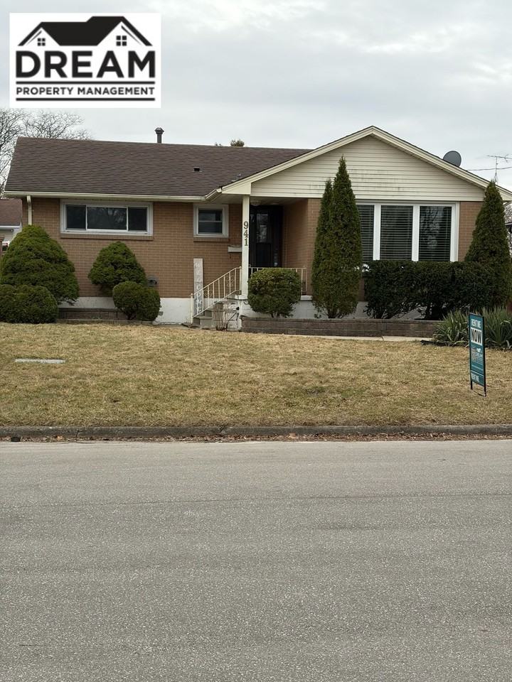 941 Hickory Ave #1 - Photo 3 of 9