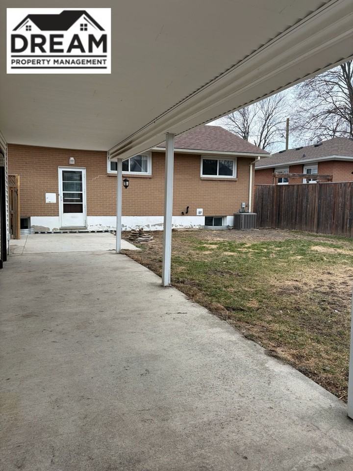 941 Hickory Ave #1 - Photo 6 of 9